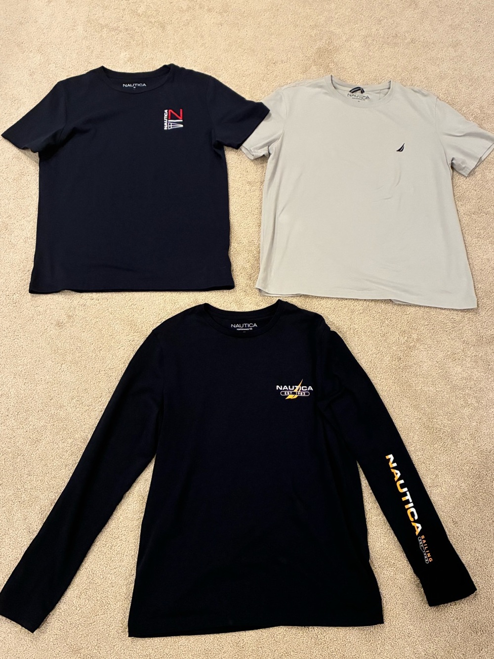 Men Nautica Navy Blue & Light Gray Tee and Long Sleeve Shirt Bundle M